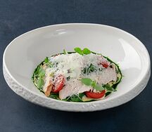 Салат с копченым куриным филе