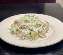 Салат с кальмаром