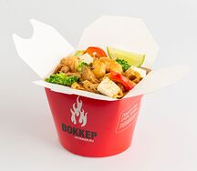 Вок Пад Тай с курицей, креветками и арахисом