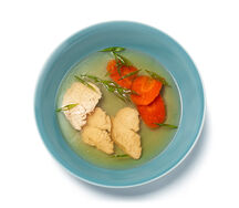 Суп куриный с морковью