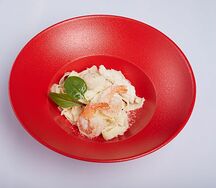Феттуччине с морепродуктами в сливочном соусе