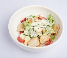 Цезарь с куриным филе