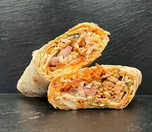 Шаурма в лаваше с курицей