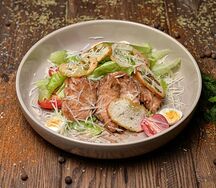 Цезарь с курицей