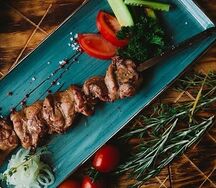 Шашлык из cвинoй шеи