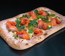 С лососем Гравлакс