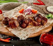 Шашлык из cвинoй шейки