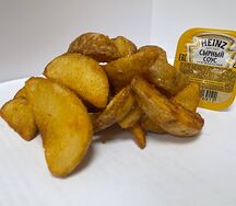 Картофельные дольки в специях