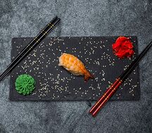 Нигири с креветкой