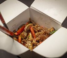 Тяхан со свининой в соусе терияки макси