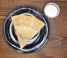 Блин со сметаной