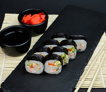 Футомаки сяке ролл