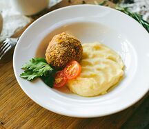 Куриная котлетка с картофельным пюре