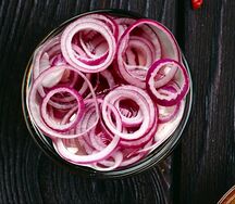 Маринованный лук