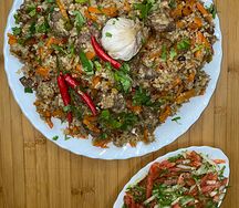 Плов с салатом Ачик-Чучук