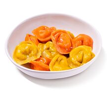 Пельмени с курицей и сыром
