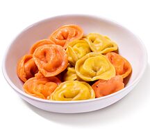 Пельмени с курицей и сыром