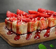 Сладкий ролл Клубничный рай
