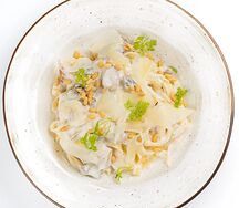 Паста с цыплёнком и шампиньонами