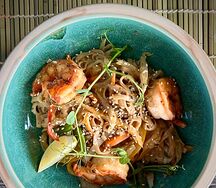 Wok с креветками