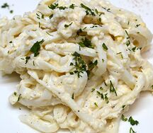 Салат с кальмаром