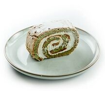 Рулет меренговый Манго