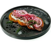 Картофельные драники с ростбифом