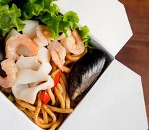 Удон с морепродукатми