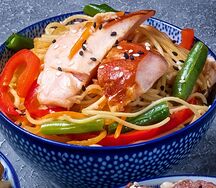 Лапша яичная с грибами и луком