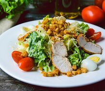 Цезарь с курицей