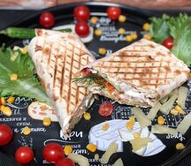 Шаверма с ананасом, кукурузой, соусом терияки