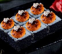 Запеченный ролл Черная жемчужина