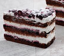 Торт с черной смородиной 