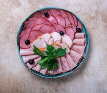 Мясная тарелка