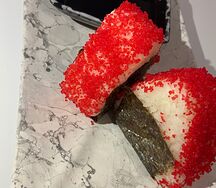 Онигири спайси с лососем