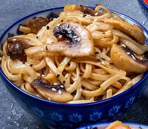 Лапша пшеничная удон с говядиной и овощами