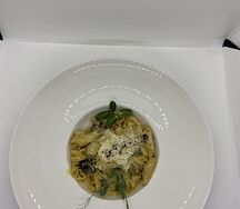 Паста с курицей и грибами в сливочном соусе Карри