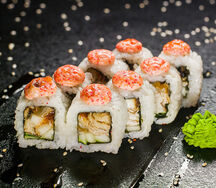 Горячий ролл с угрем