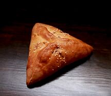 Хачапури с ветчиной и сыром