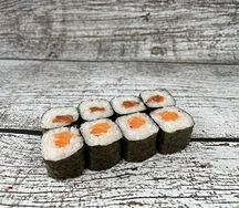 Маки с лососем