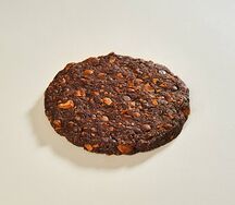 Печенье шоколадное с фундуком