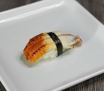 Суши с угрем