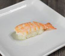 Суши с креветкой
