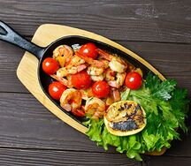 Креветка королевская в чесночным соусе