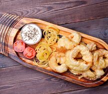 Кольца кальмара в хрустящем кляре