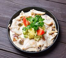 Кальмары в сливочном соусе