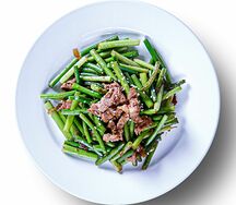 Стрелки чеснока с мясом