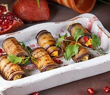 Рулеты из баклажанов с сыром и орехами