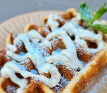 Льежская вафля с кремом из рикотты и лайма