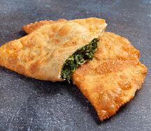 Чебурек со шпинатом